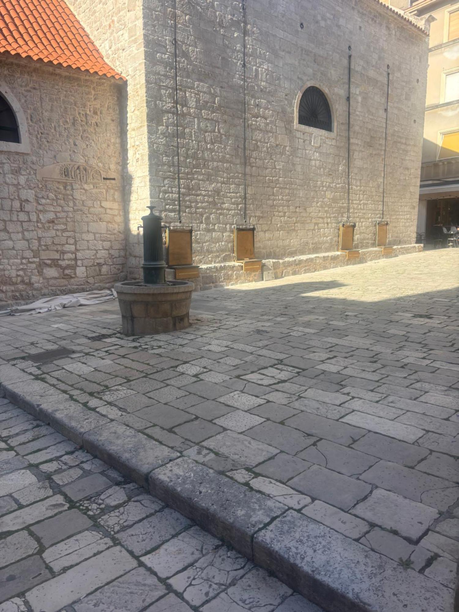 Old Town Apartment Sibenik Bagian luar foto