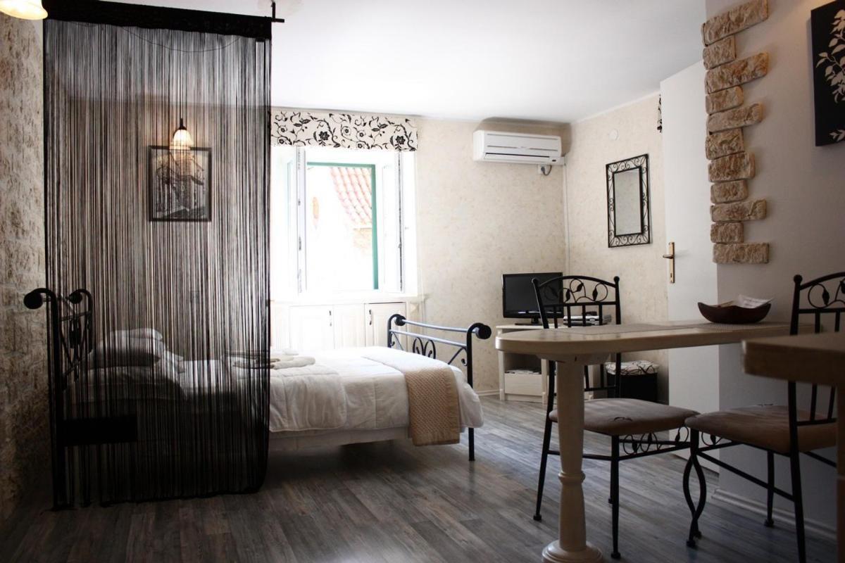 Old Town Apartment Sibenik Ruang foto